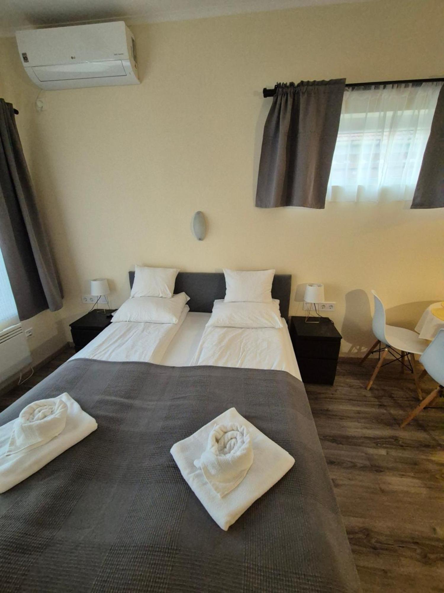 Marusius Apartmanház Makó Exterior foto