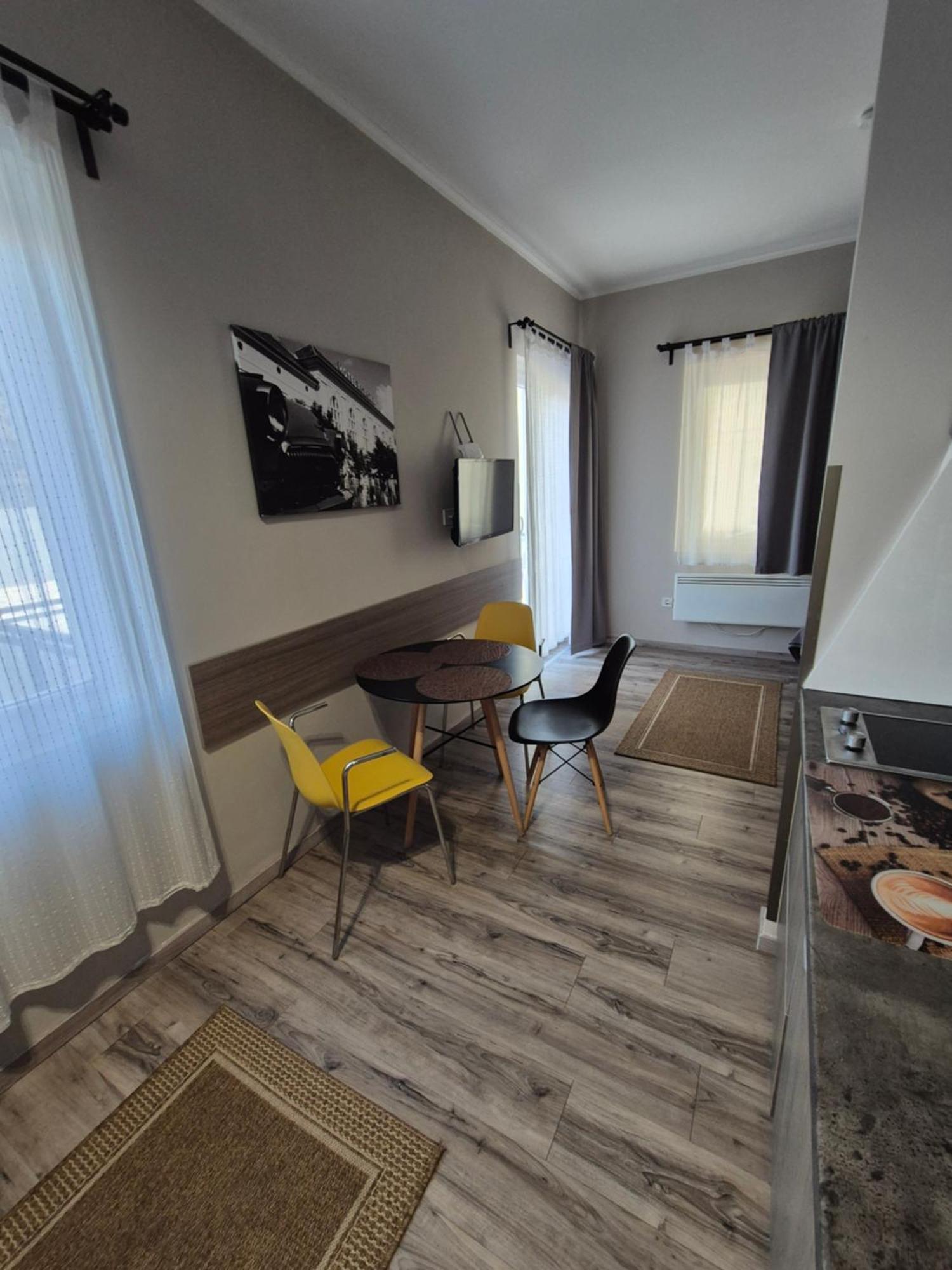 Marusius Apartmanház Makó Exterior foto
